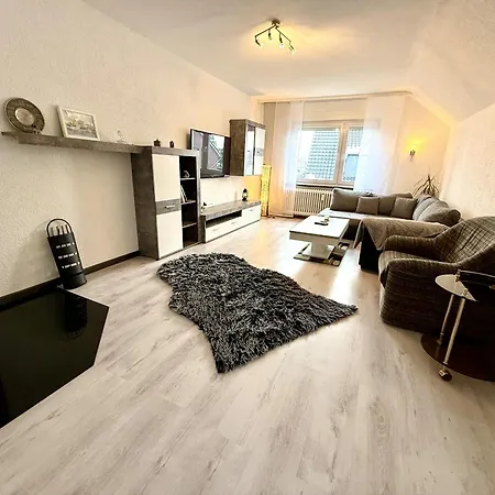 Robinshomes-weddel Apartment